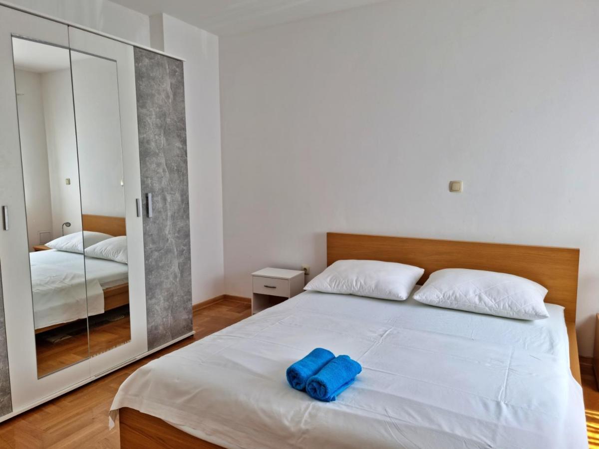Apartments Stare Duce 6 Omis Exterior photo