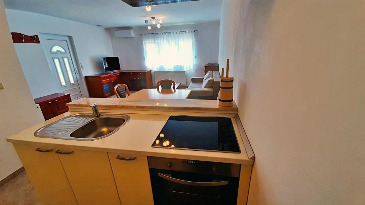 Apartments Stare Duce 6 Omis Exterior photo